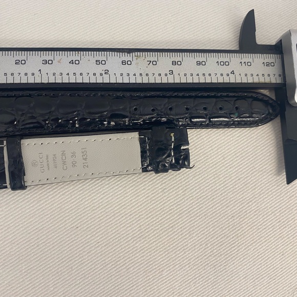 Gucci Black Leather Watch Strap - Picture 1 of 2